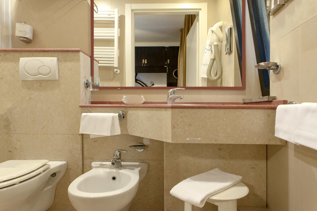 Hotel Villa Lo Scoglietto San Vincenzo Quarto foto